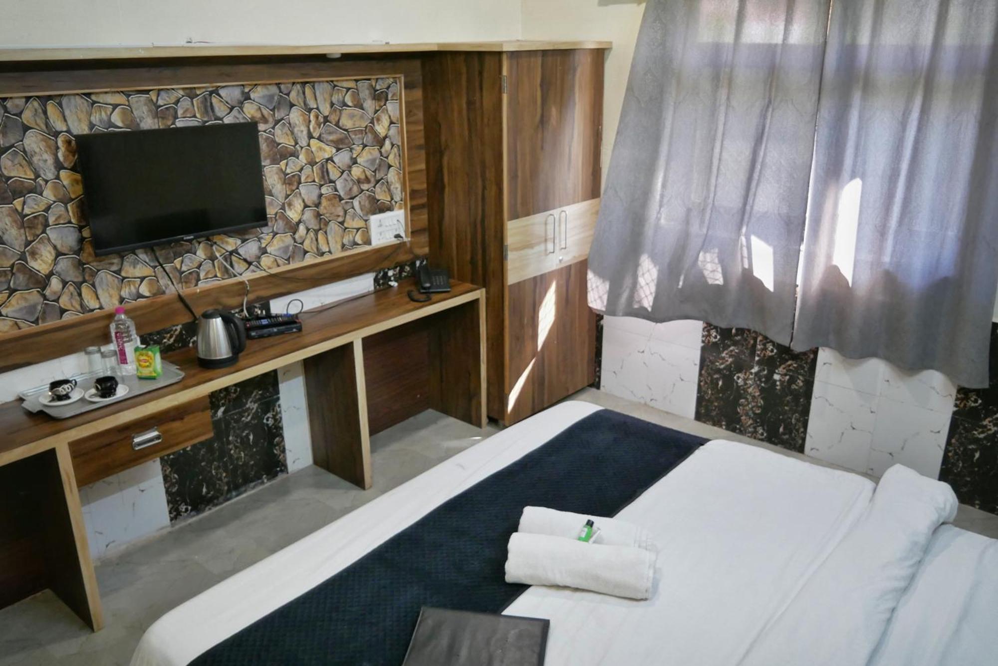 Hotel Grand Vijay プシュカル エクステリア 写真